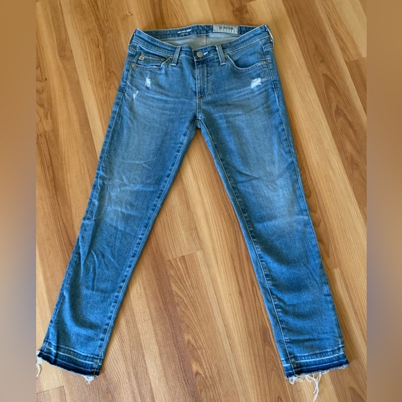 AG Adriano Goldschmied Stilt Crop Cigarette Crop Size 26. Super soft! - Picture 2 of 12